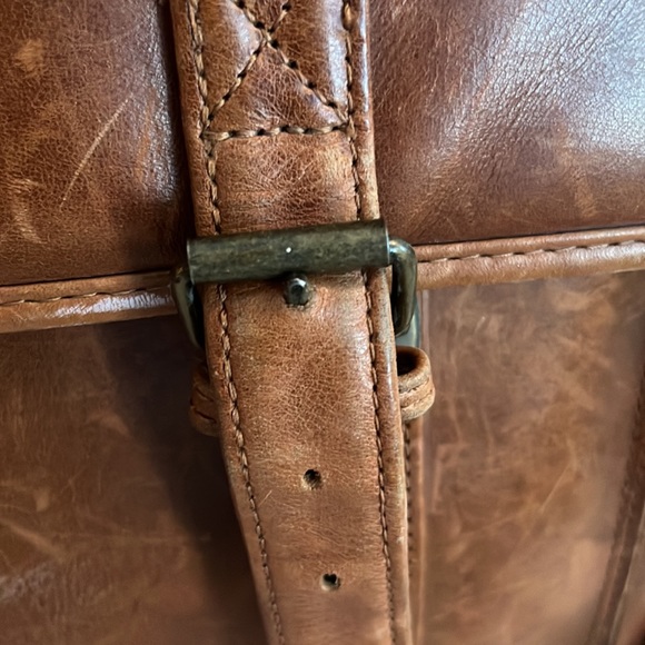 Vintage Wilsons, cognac leather messenger bag. - Picture 14 of 16